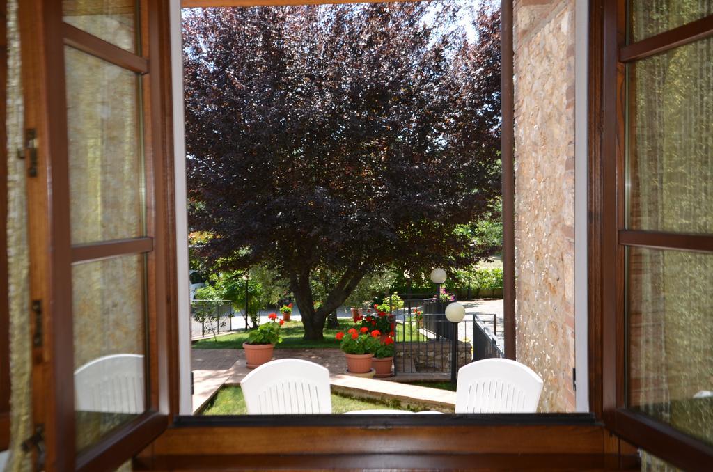Casale Santa Caterina Aparthotel Amelia Quarto foto